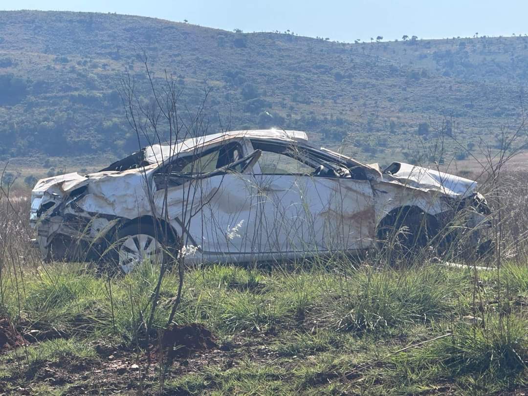 Hijacking: Hennops River near Earth Hiking Trails, west of Pretoria. Victims were tied-up and vehicle hijacked by four men. Vehicle later rolled with one suspect killed. The remaining suspects fled towards Attridgeville. Victims safe.