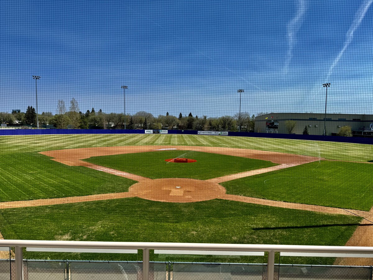 StoonBerries's tweet image. 10 days ‘til home opener 🤘