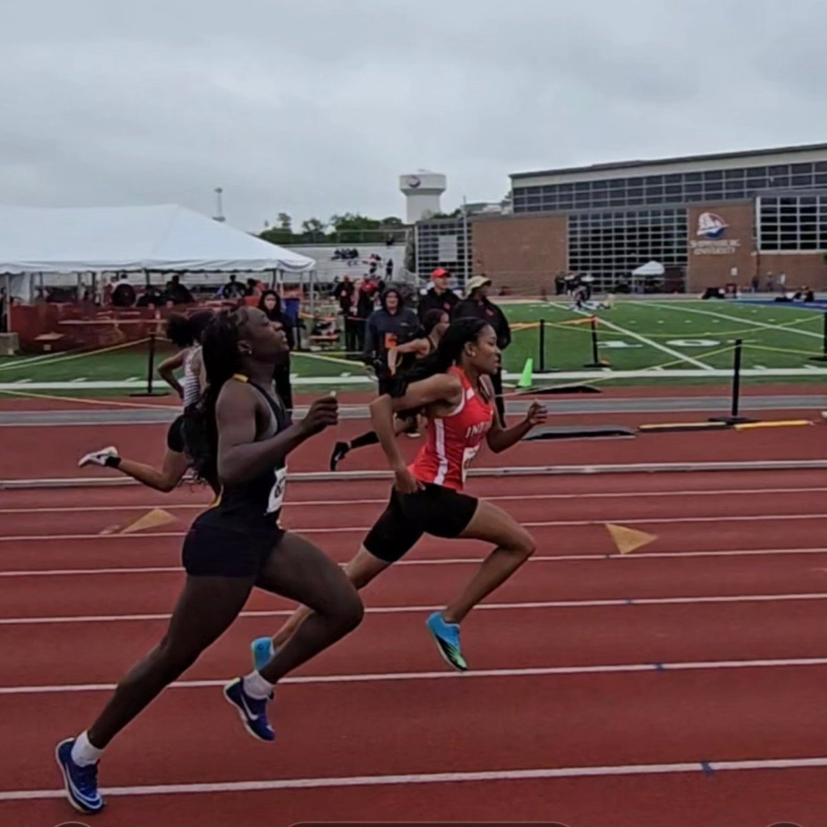 Congratulations to Nadly Gyapong for taking 4th in the 200m PIAA District 3 final! Nadly also qualified for the PIAA State T&F meet!!!