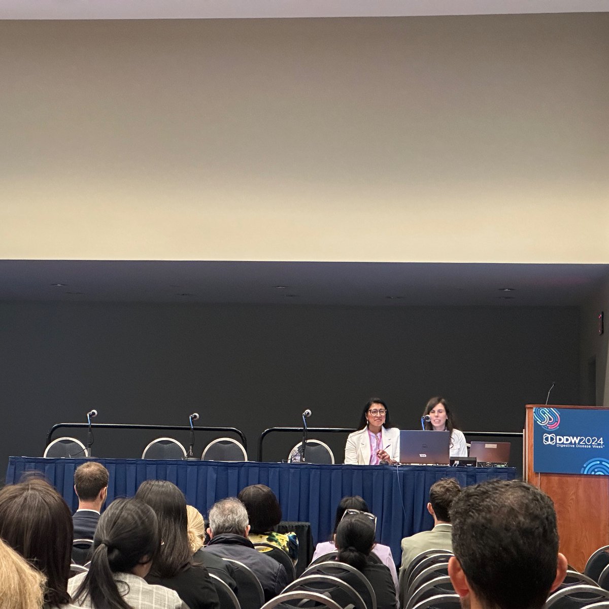 I spy @swatigp and Caitlin Murphy co chairing a session at @DDWMeeting on early onset #colorectalcancer #aya #healthequity @FightCRC