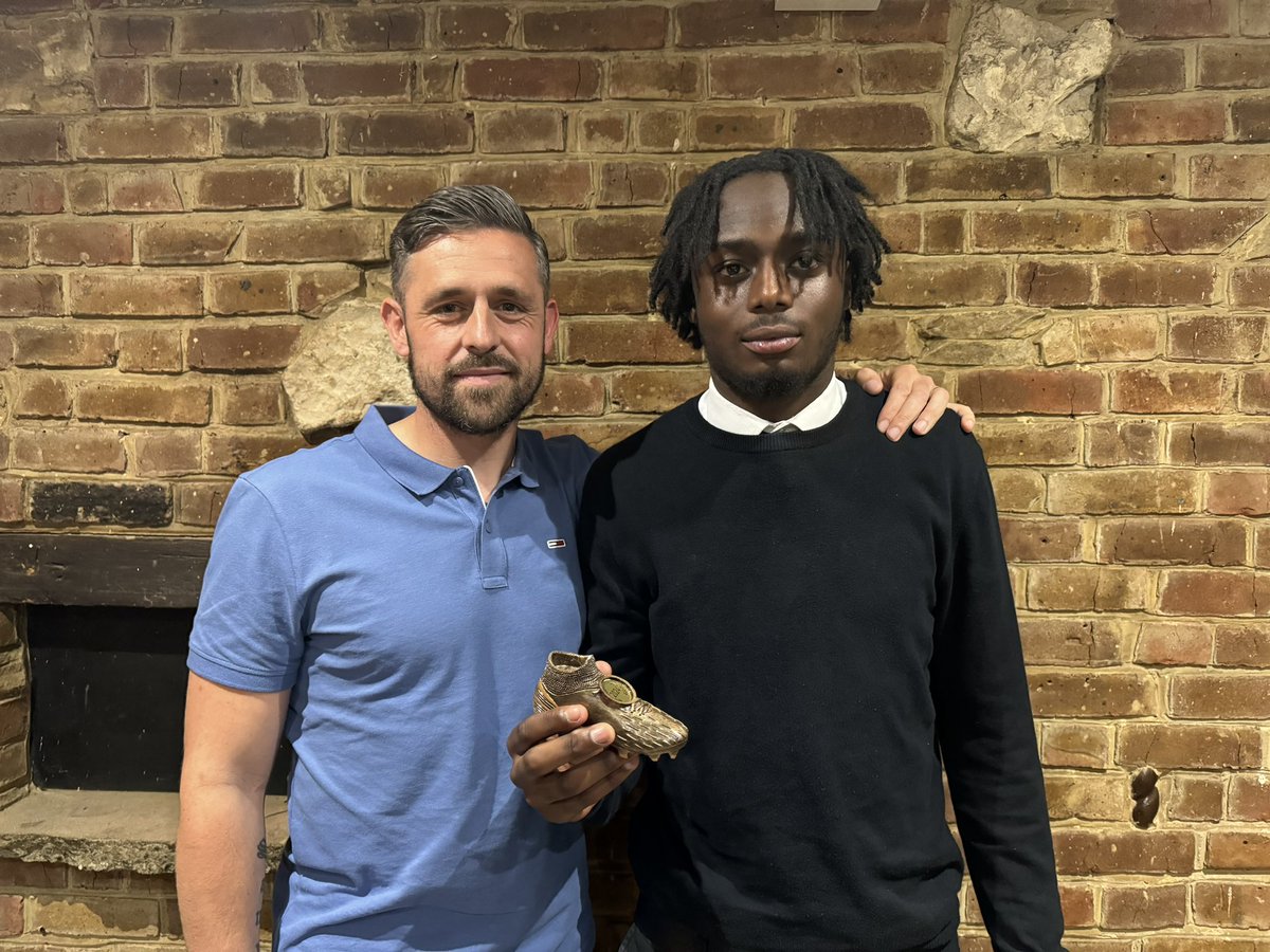 🟢⚪️ Chipstead FC U18’s End of Season Awards: Players Player: Robbie Spain Managers Player: Naquarm Clarke-Douglas Most Improved Player: Nicholas Lee Top Goalscorer: Reuben Ashun @chipsteadfcsurr @ChipsteadFCU18 @RiddlesdownPE @RiddlesdownC