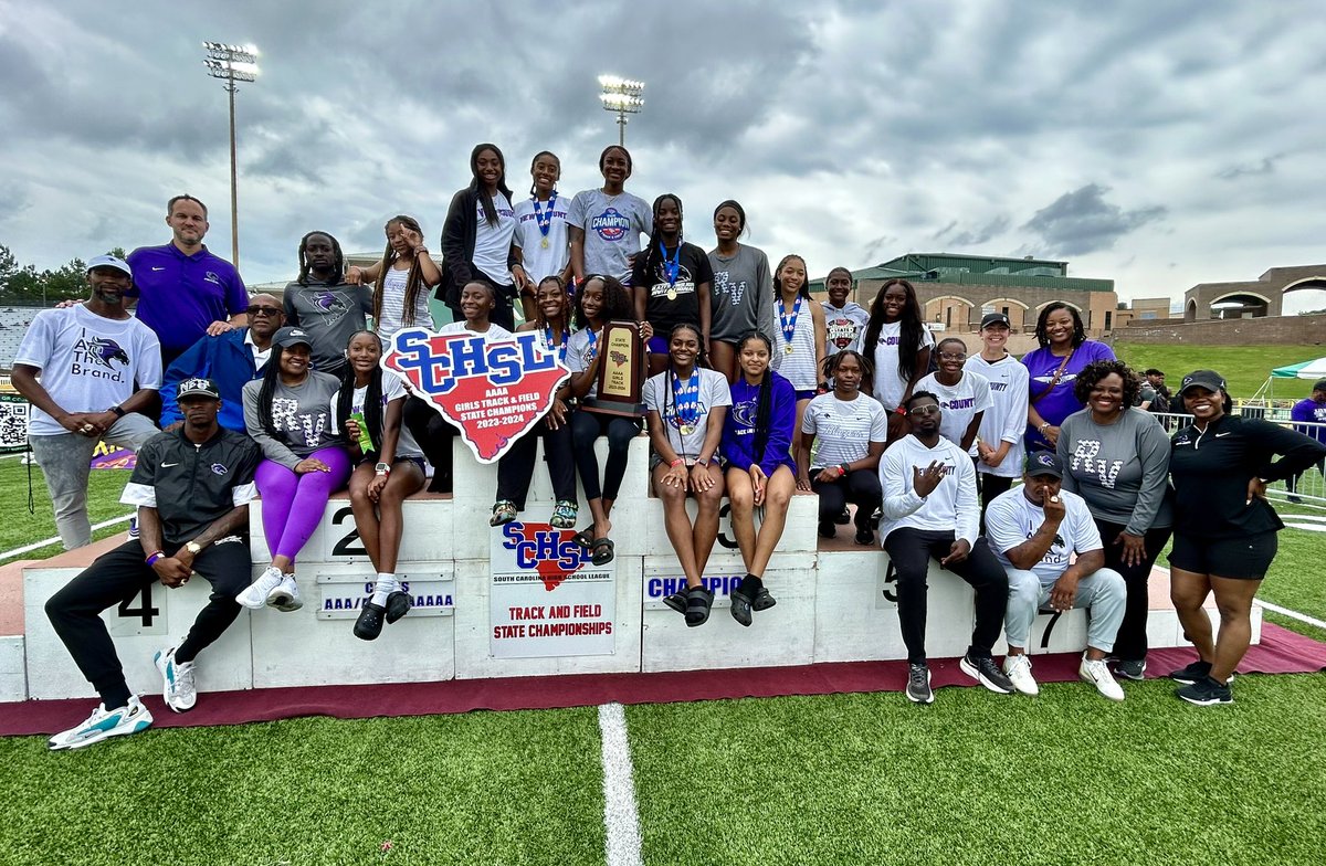 SCHSL's tweet photo. 🚨Congratulations 🎉 @RidgeViewSports the 2024 @SCHSL Boys’ and Girls’ Class AAAA Track and Forld Champions🏃🏽‍♀️🏃‍♀️🏃🏼🏃🏽

#WeAreSCHSL
#ChampionshipSeason🏆 https://t.co/6qR2qQLG50