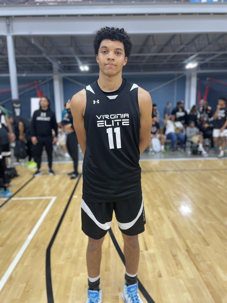 Stat sheet-stuffing performance for @VAElite/@standrewsbball ‘25 W @Miles_F25 22p 10r 6s 3a Impactful on both ends of the floor from start to finish without needing touches, gets himself going on the offensive glass and can guard multiple positions with the ability to hit 3s