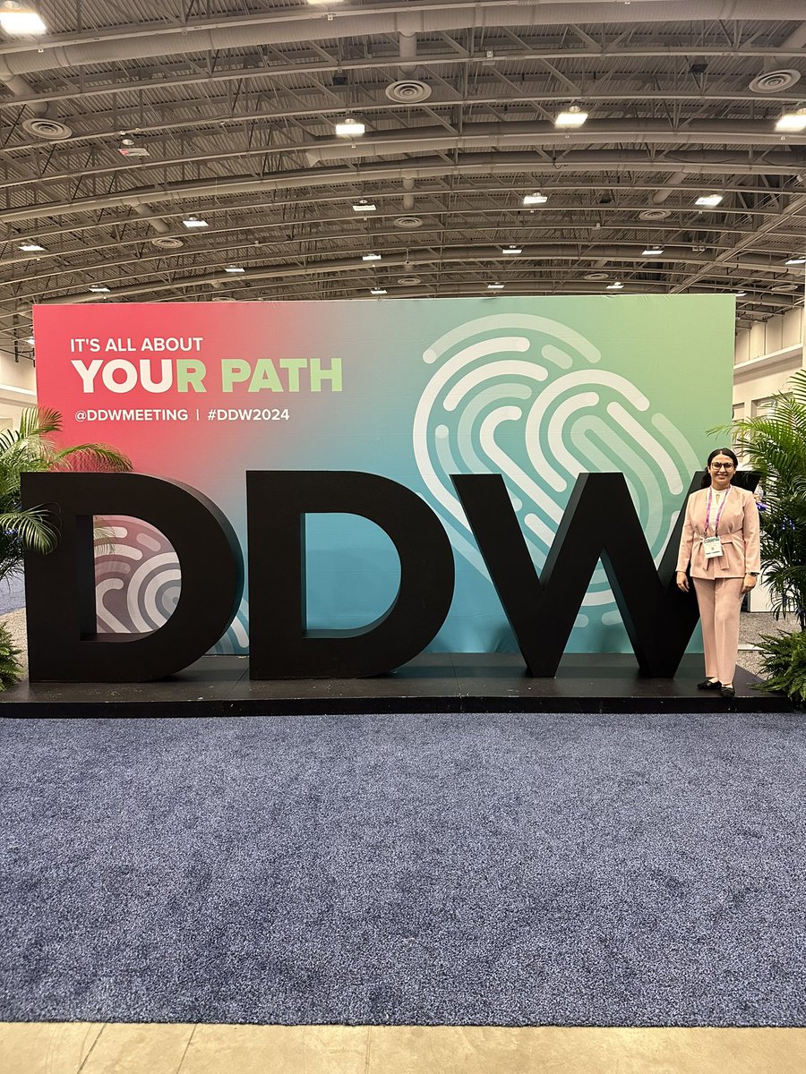 It was an amazing start to #DDW2024!
Exited to have presented the result of our study evaluating the prognostic value of morphological features for prediction of outcome in patients with #colorectal cancer using #DeepLearning.