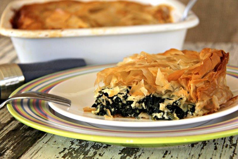 This Genuine Greek Spanakopita is Irresistible bit.ly/2uqVFJi #meatlessmonday #recipe