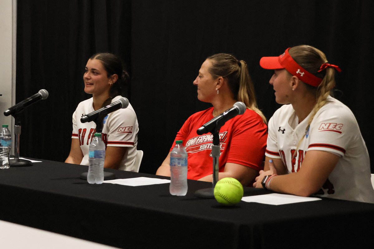 One final presser for the greatest pitching duo in program history 🤝

#LiveBeChoose
