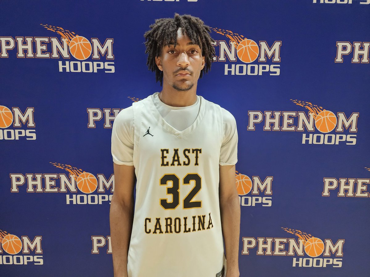 2025 Jermaine Cunningham (East Carolina Elite) continues to be a strong prospect that deserves more attention. Just has his hands in everything on the court, makes team-first plays but also strong creator for himself. #PhenomG3Live