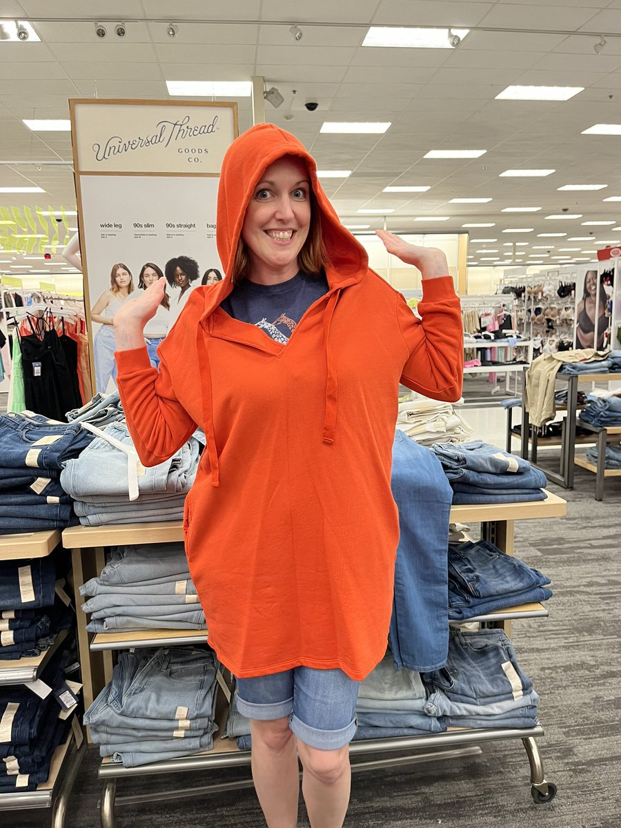 Tell me you’re obsessed with EdTech without telling me you’re obsessed with EdTech. I’m at Target and immediately thought of @curipodofficial when I saw this orange oversized hoodie. @AIwithAileen should I buy it??? #edtech #ai #target