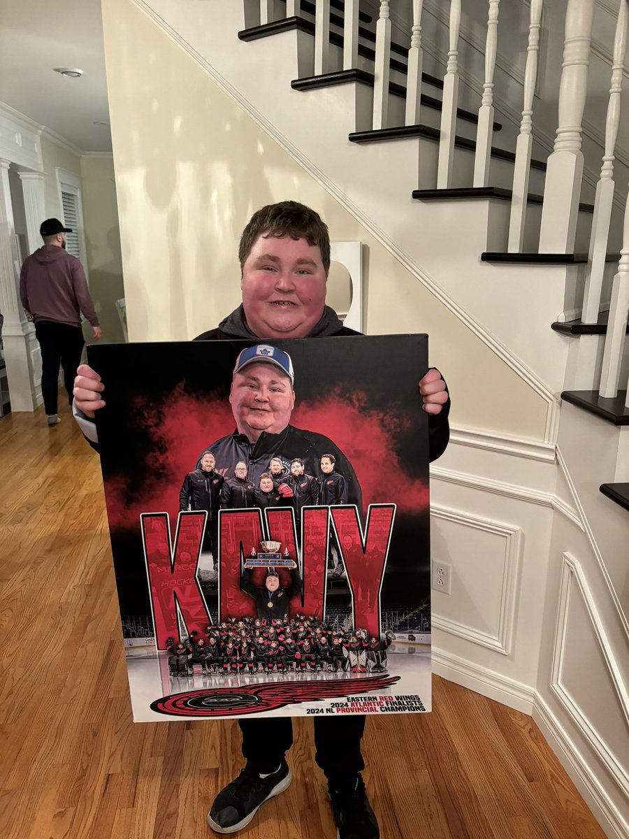 Thanks to our once in a lifetime parent group for this gift to our glue guy Kavy! 

He keeps this group together and we're so happy he has this picture to represent this special season!

Shoutout to <a href="/jotoole834/">Jim O’Toole</a> for creating this awesome gift!

#ProvincalChamps #AtlanticFinalist