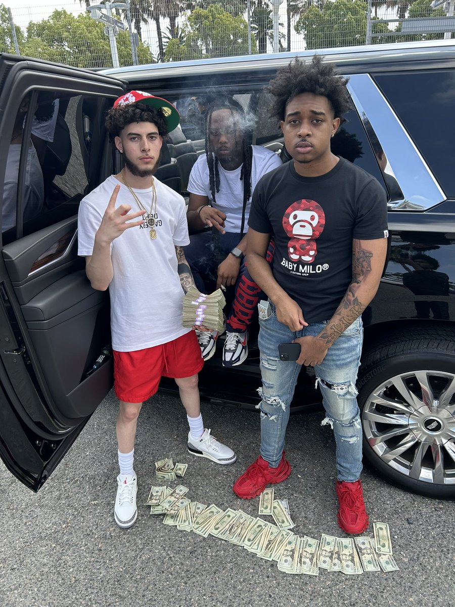 bm22ney's tweet photo. 0 FAKIN W TS 😮💨🦅 #FOREVER16🤍 #ABEE4EVER💔🐝 #AFNXGLE💩 https://t.co/rfHJRtQLrL