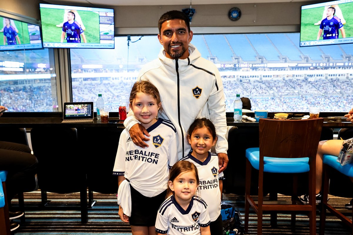 AJD20 ✨ #LAGalaxy legend @AJD_20 is in the building for #CLTvLA.