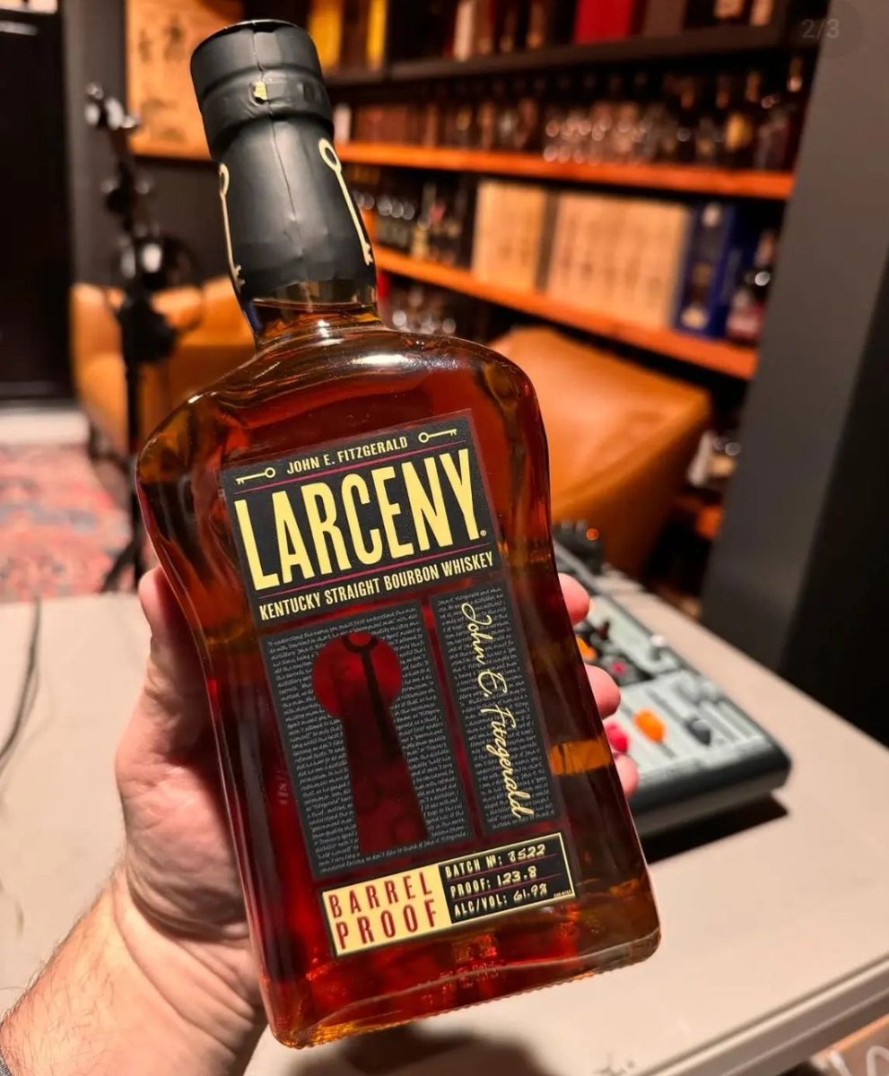 Old RIP van winkle 10 yrs and a bottle of LARCENY available now on the shelf for $450 inbox for more details if interested cheers 🥂
.
.
#bourbon #whiskey #whisky #instabourbon #cheers
#whiskeygram #whiskeylover #whiskeyporn #whiskyporn #instawhiskey #distillery #mixolog