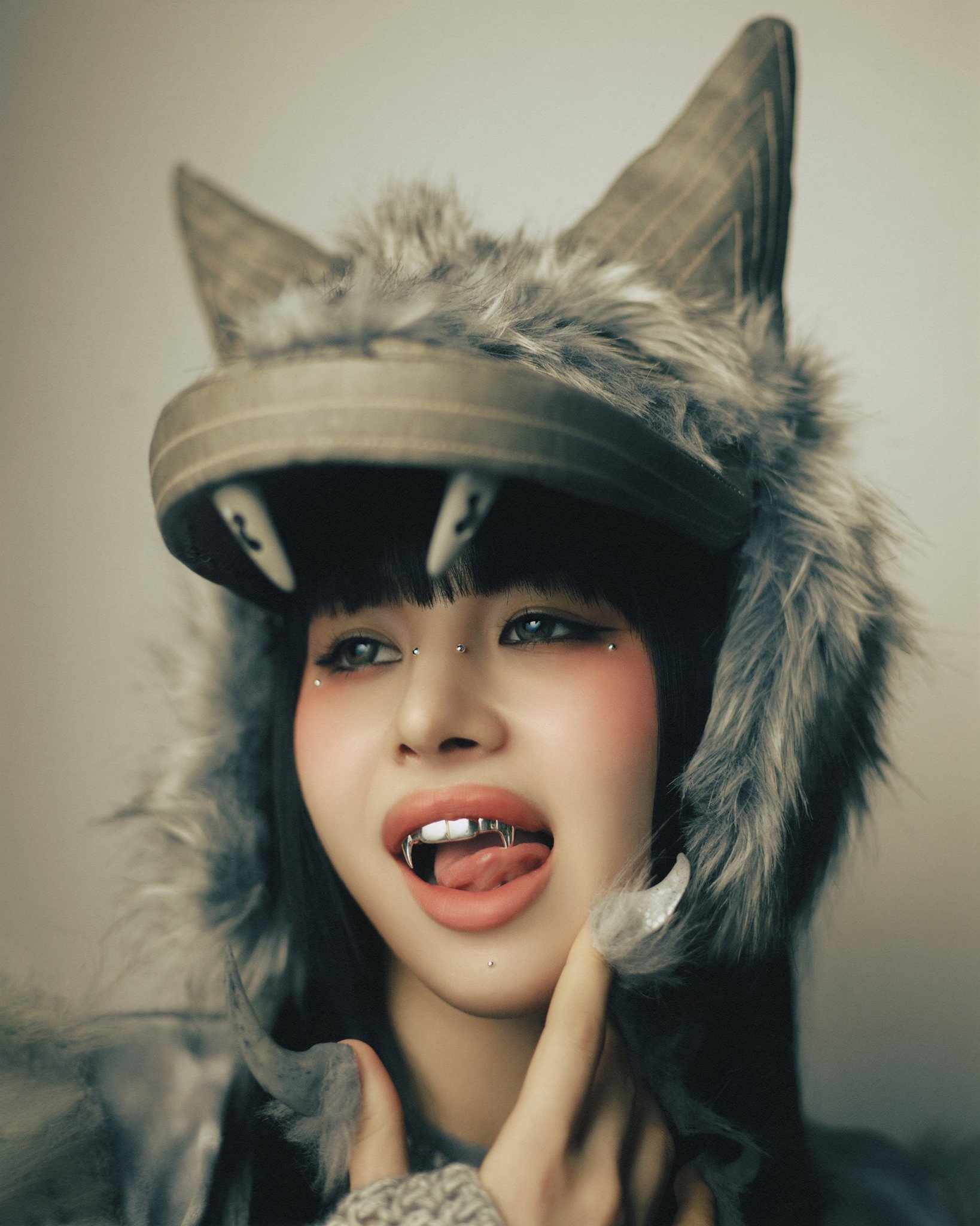 Post Card -WOKE UP- / HARVEY – XGALX OFFICIAL SHOP