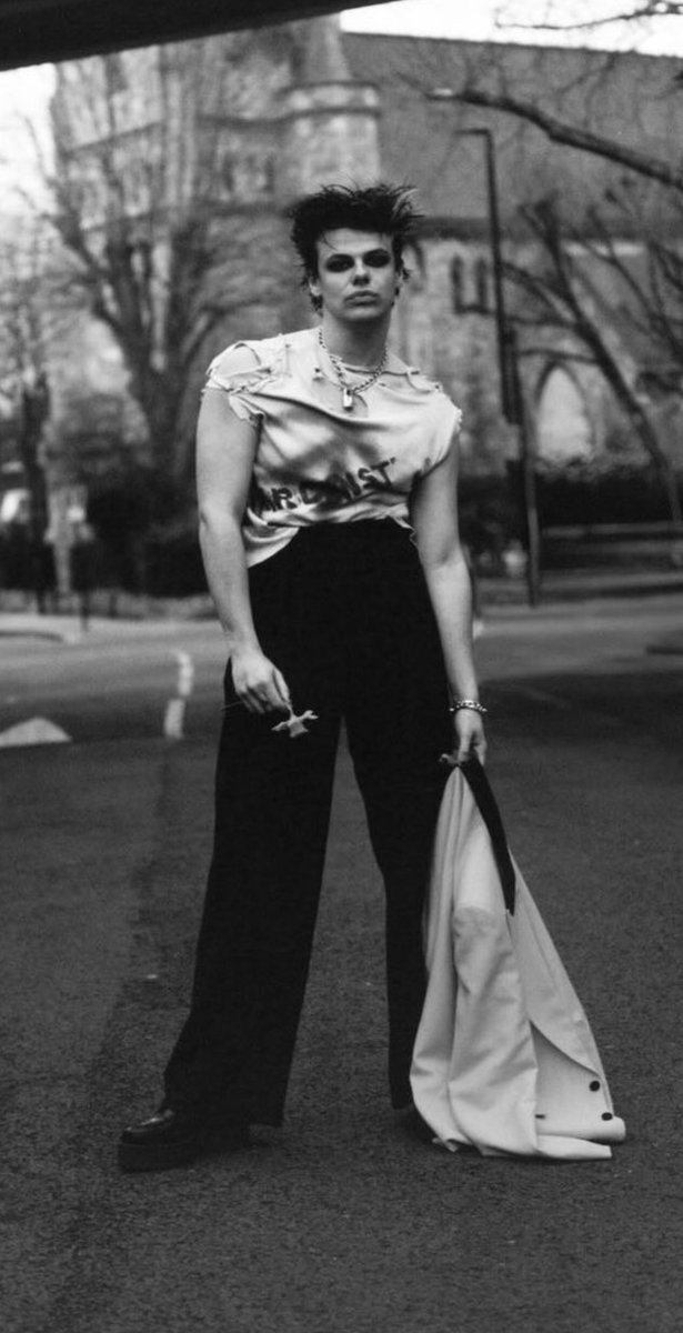 domryding's tweet image. we aren’t appreciating this photo enough 😔