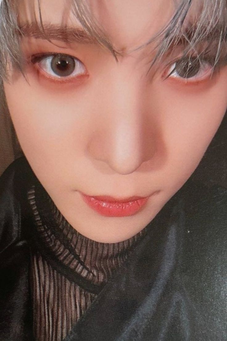 ­­

          a small outfit change and getting right back on the show it's fire 🔥🔥 

#RBMagazine #RBevents
#RB_grandopening_party