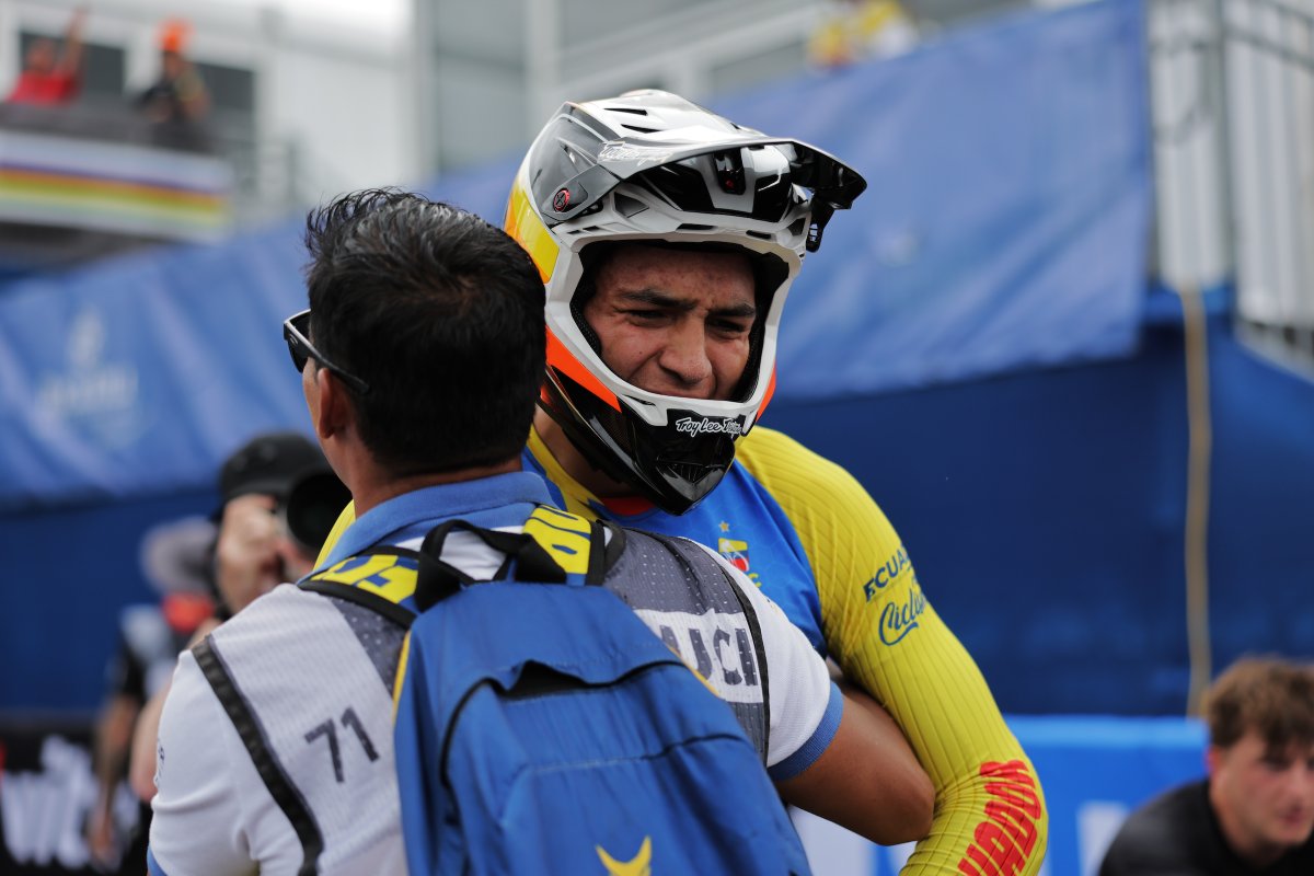 🌈 UCI MEN UNDER-23 WORLD CHAMPION 🌈 

🇪🇨 Pedro Benalcázar 🇪🇨

#RockHill2024 #BMXRacing