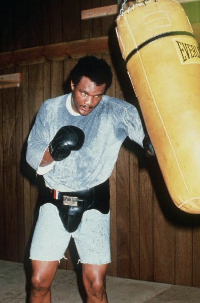 One of the most intimidating sites in boxing history, Heavyweight champion Big George Foreman pounding the heavybag. #GeorgeForeman #boxing