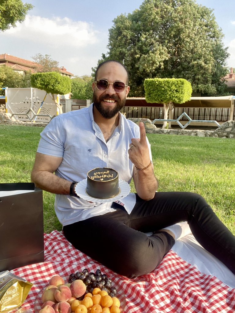 MarceloHamo's tweet photo. 🎈 ♡𝐻e𝑙𝑙𝑜, 𝐼𝑡'𝑠 𝑚𝑦 𝑏𝑖𝑟𝑡ℎ𝑑𝑎𝑦
اليوم اتممت عامي 31♥
بـ يوم يضُم عيد ميلادي، اللهُم غيرني حتى تُحبُّني، اللهم إني استودعك سنة مضت من عُمري، فاللهم اكتب لي الخير فيما هو آت وبارك لي في العام الجديد.."اللهم إني من خيرك وفي خيرك وإلى خيرك، بك آمنتُ وعليك توكلت"🤍🦋. https://t.co/noH4expLaU