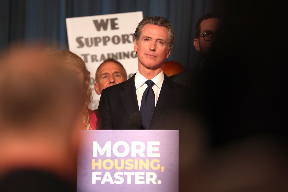 Governor Newsom steps up, engaging with San Francisco's issues from fentanyl to economic summits, embodying the city's complex dual symbolism and facing political scrutiny. politico.com/news/2023/08/1…