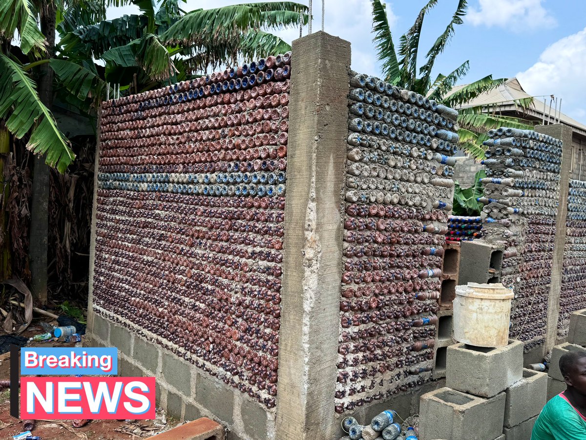 OlumideIDOWU's tweet image. Exciting Update after my visit to INC-4 Ottawa, Canada!🇨🇦🚽

Our #BottleToiletProject 🚽in Nigeria🇳🇬 is making waves in combating #PlasticPollution and solving the issue of #OpenDefecation.💧It's truly inspiring to see the progress firsthand and witness the positive impact we're