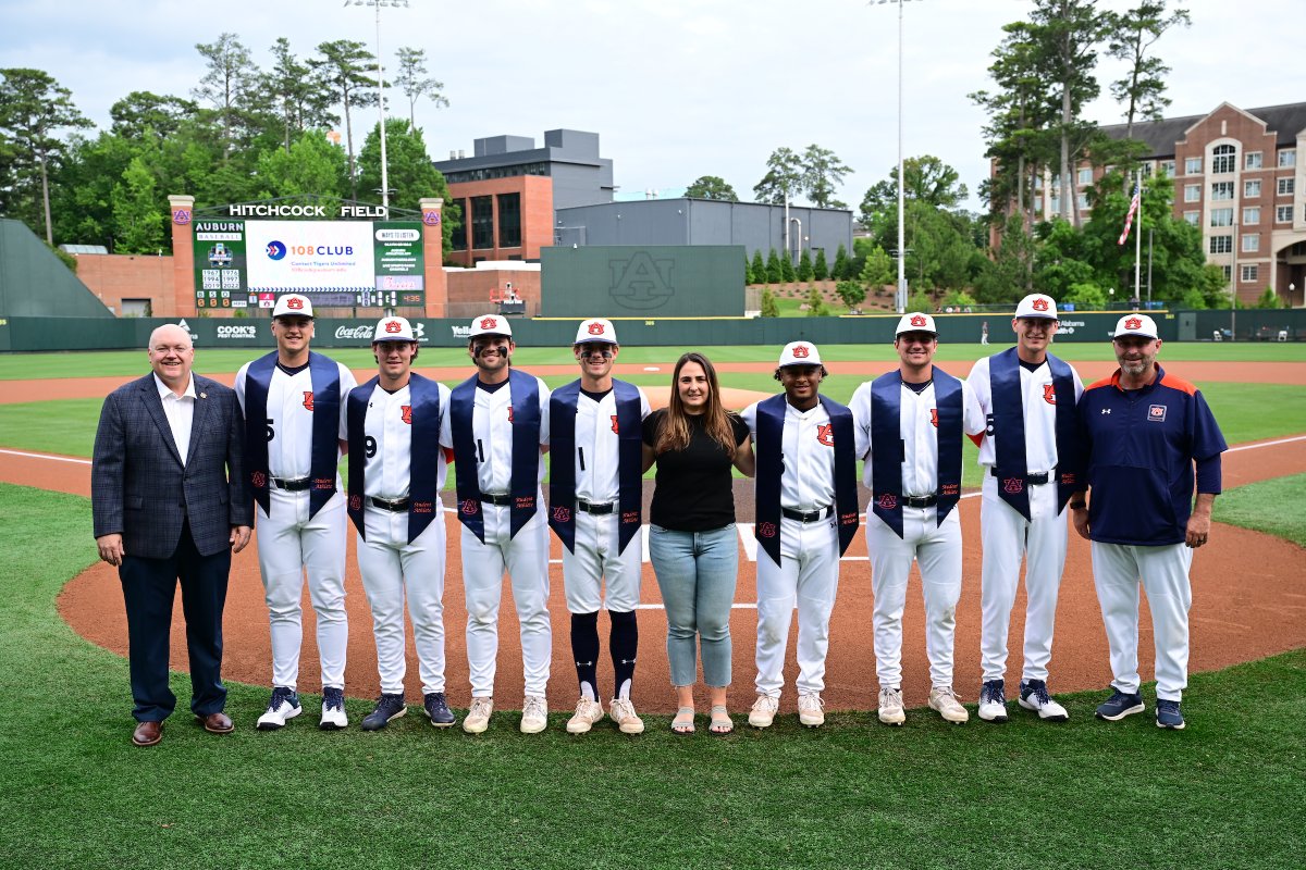 Congrats, grads! 👨‍🎓

#WarEagle