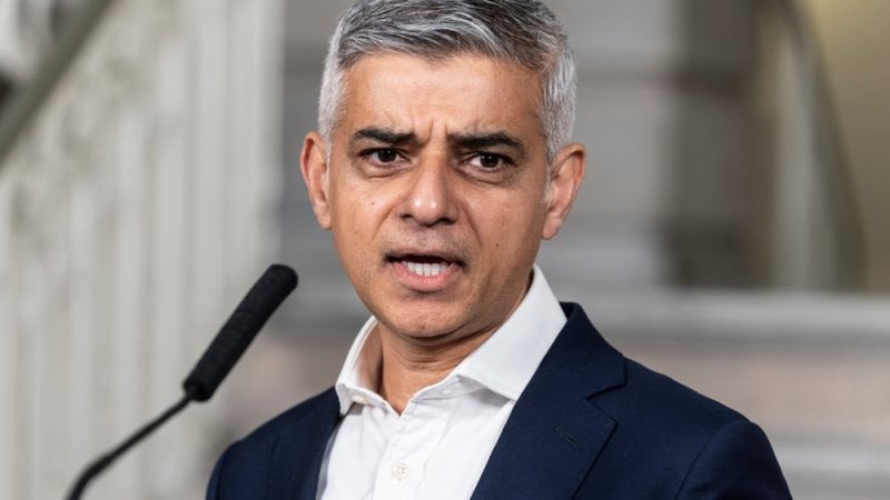 🚨BREAKING: London mayor Sadiq Khan urges foreign leaders to condemn Trump as racist, sexist, homophobic What’s your message to Khan?