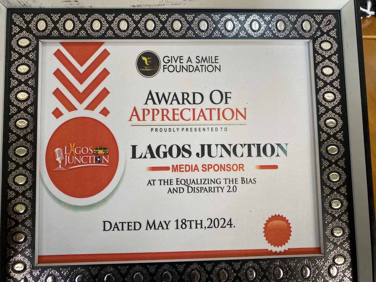 An award of Appreciation was presented to us by the Give A Smile foundation in commemoration of the international day of the boy child held at the boys correctional centre oregun ikeja, Lagos. #lagosjunction