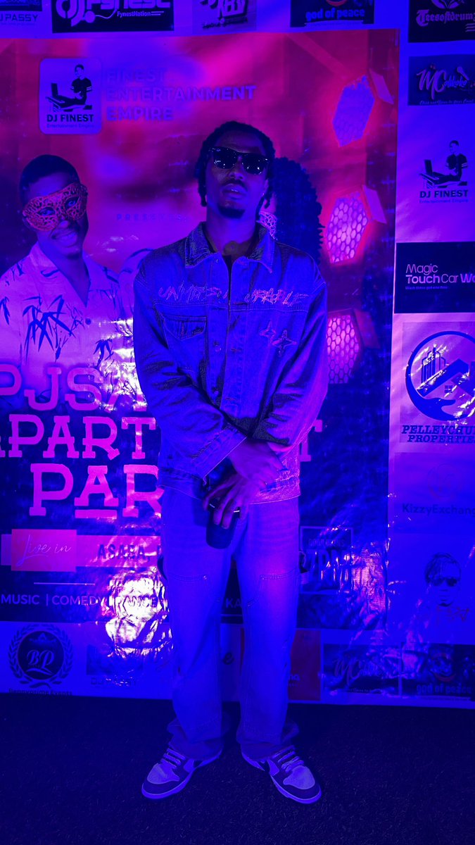 prolificmorris's tweet photo. Performing live tonight!! https://t.co/hbWA2F2jDB