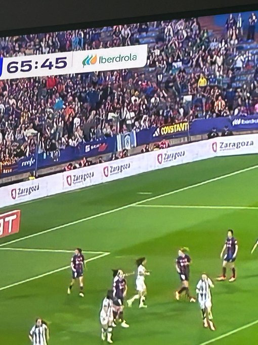 🙏 Gracias a esta persona que en la final de la Copa de la Reina disputada hoy en La Romareda ha querido que el Alcoyano estuviese presente. Por estas cosas no nos vamos a dejar morir. Seguiremos luchando! 🩵🩶

#LaMoralNoMorirá