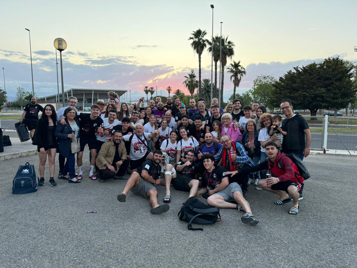 #BALONMANO: FELICIDADES A UE Monòver por su ascenso a la 2º estatal tras su 2ª victoria en la final a 4 por el ascenso que se está jugando en Xátiva. Hoy ganaron 35-23 a los locales con 6 goles de Juan Alcañiz y Carlos Candel. Gran trabajo del colectivo dirigido por JAIRO MUÑOZ.