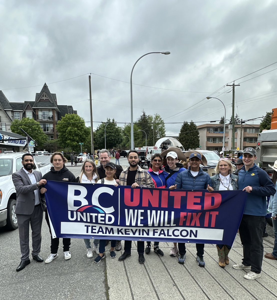 Had a fantastic time at the #CloverdaleRodeo with my daughters and our BC United team. 🐴🤠 Always a blast enjoying the thrilling rodeo action and the festive fair atmosphere, even in the rain! 🌧️