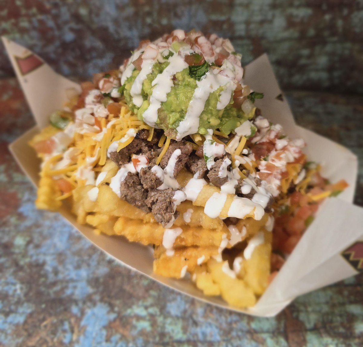 Celebrate Mexican Heritage Night with the @Dbacks tonight and don’t miss out on our specialty food item, the Carne Asada Fries! 🇲🇽 You can find these at Taste of Chase by Section 130.