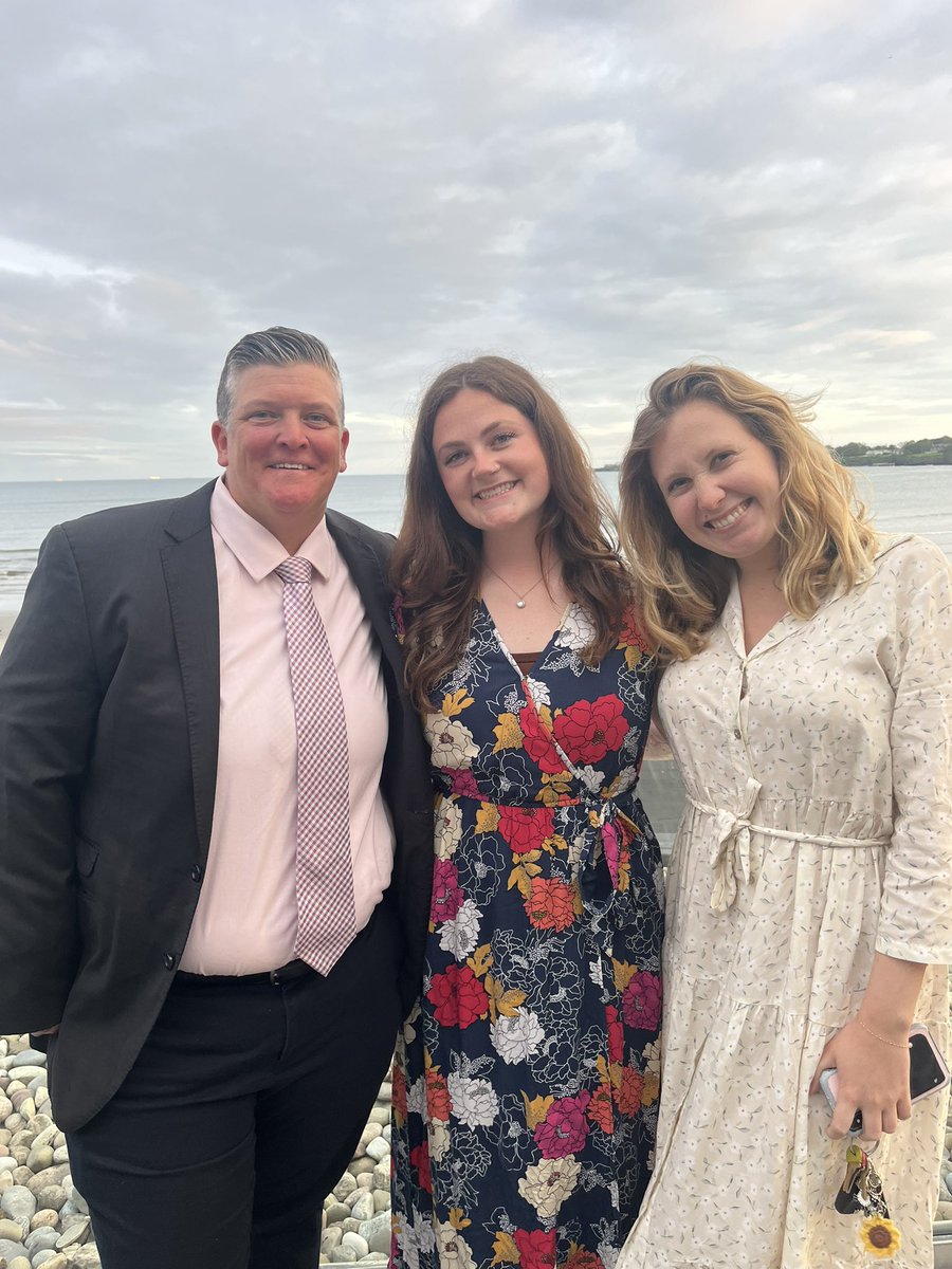 Senior prom 2024! What a fun night and beautiful venue. Thank you Mrs. Sousa and Mrs. Hynes for planning such a great night!