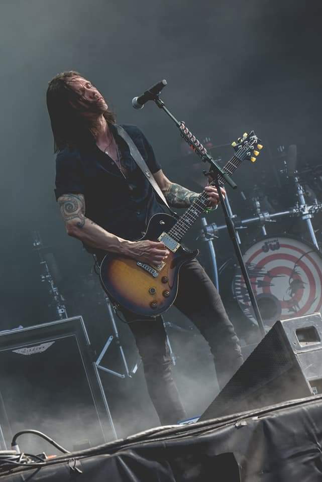 Pic of the day 💖 #MylesKennedy at Hellfest 2017 💥 ©Gregory Granger #AlterBridge #picoftheday