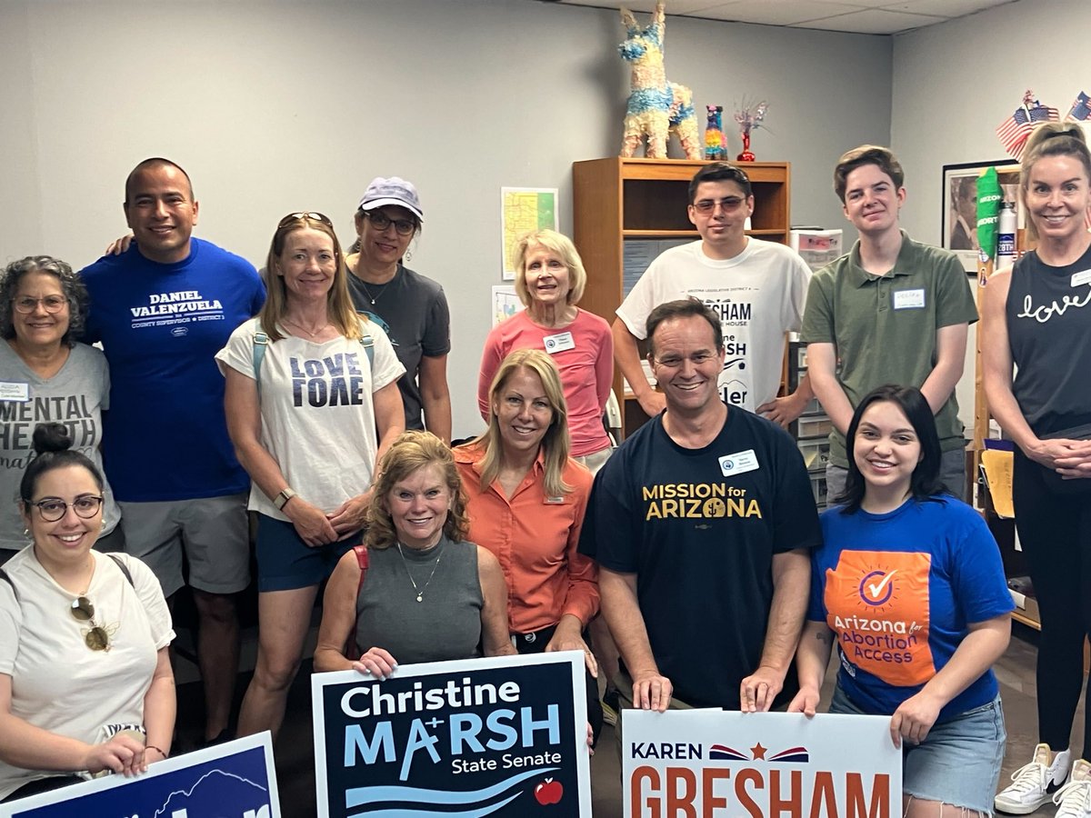 Thank you to everyone who turned out this morning to spread the word about why Christine, Kelli and I are running for the legislature, and to our special guest @DanielV_AZ. We have new volunteers every week, please join us!