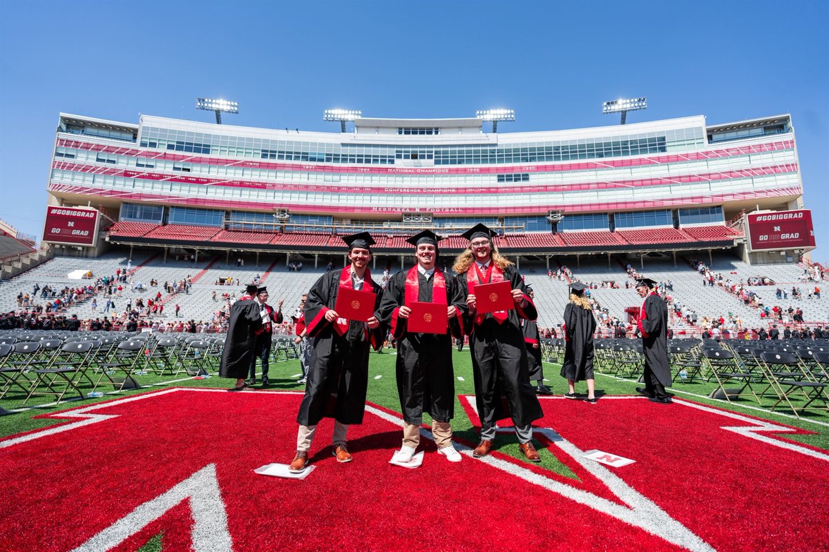 Thanks <a href="/UNLincoln/">University of Nebraska-Lincoln</a> 🧑‍🎓🫡

#GoBigGrad