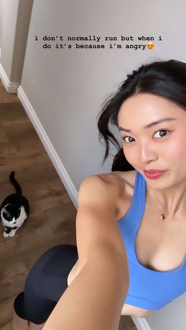 a very happy saturday to all the angry women out there. i love you and love being ANGRY😌 https://t.c<a href="/tag/thehungergames"class="tags"><span>#thehungergames</span></a><a href="/tag/theballadofsongbirdsandsnakes"class="tags"><span>#theballadofsongbirdsandsnakes</span></a>