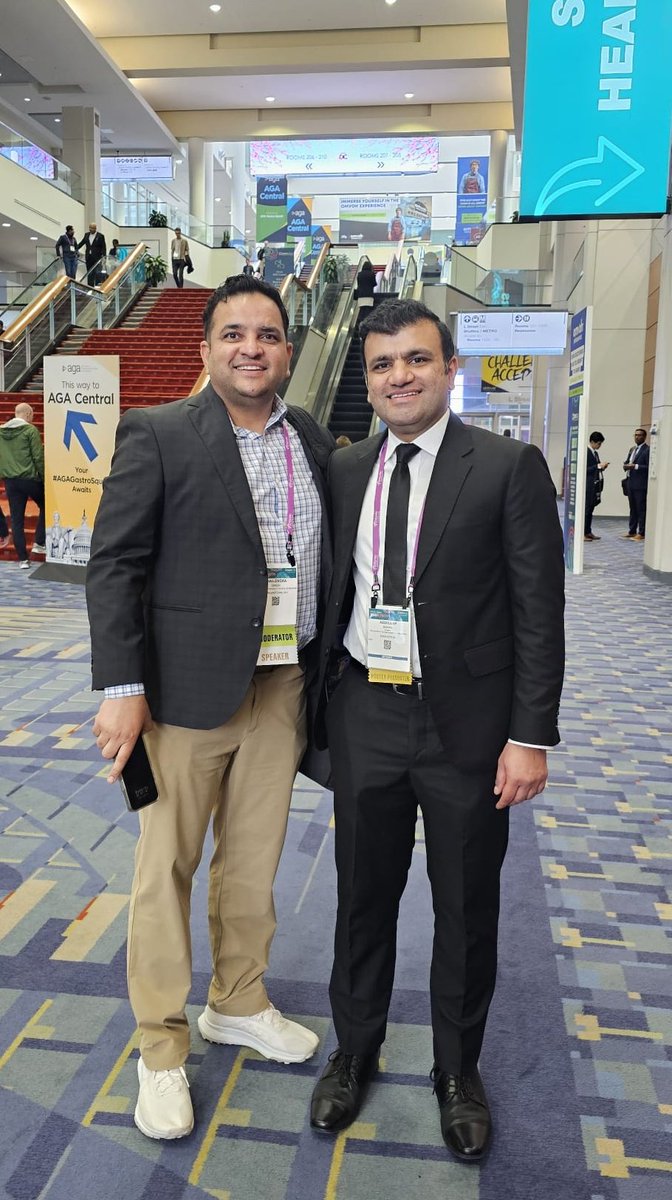 The best part of #DDWmeeting is the opportunity to reconnect with mentors and colleagues who inspire and guide us. It was great to meet my mentor, Dr. Shailendra Singh. Looking forward to insightful conversations and valuable learning. #DDW2024 #Networking #GITwitter @shailsingh