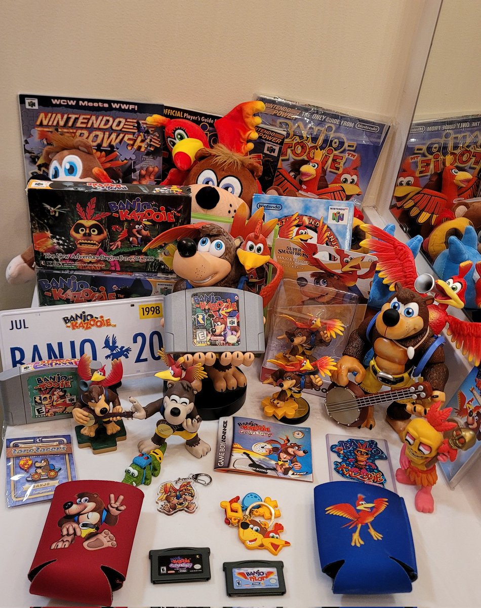Here is EVERY piece of Banjo-Kazooie merch I own!