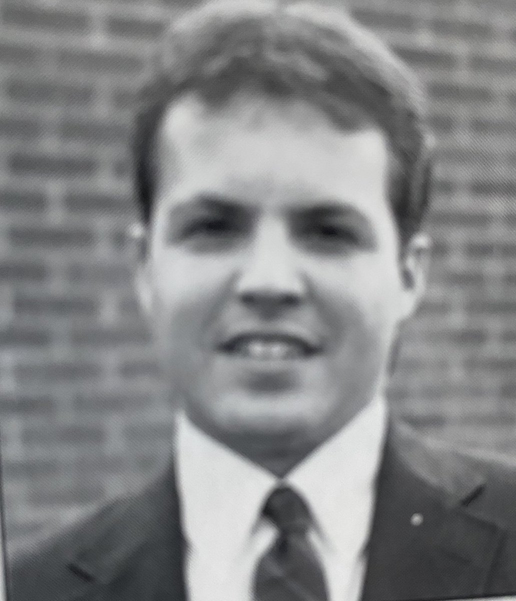 DC Football 1990-1993 tweet media