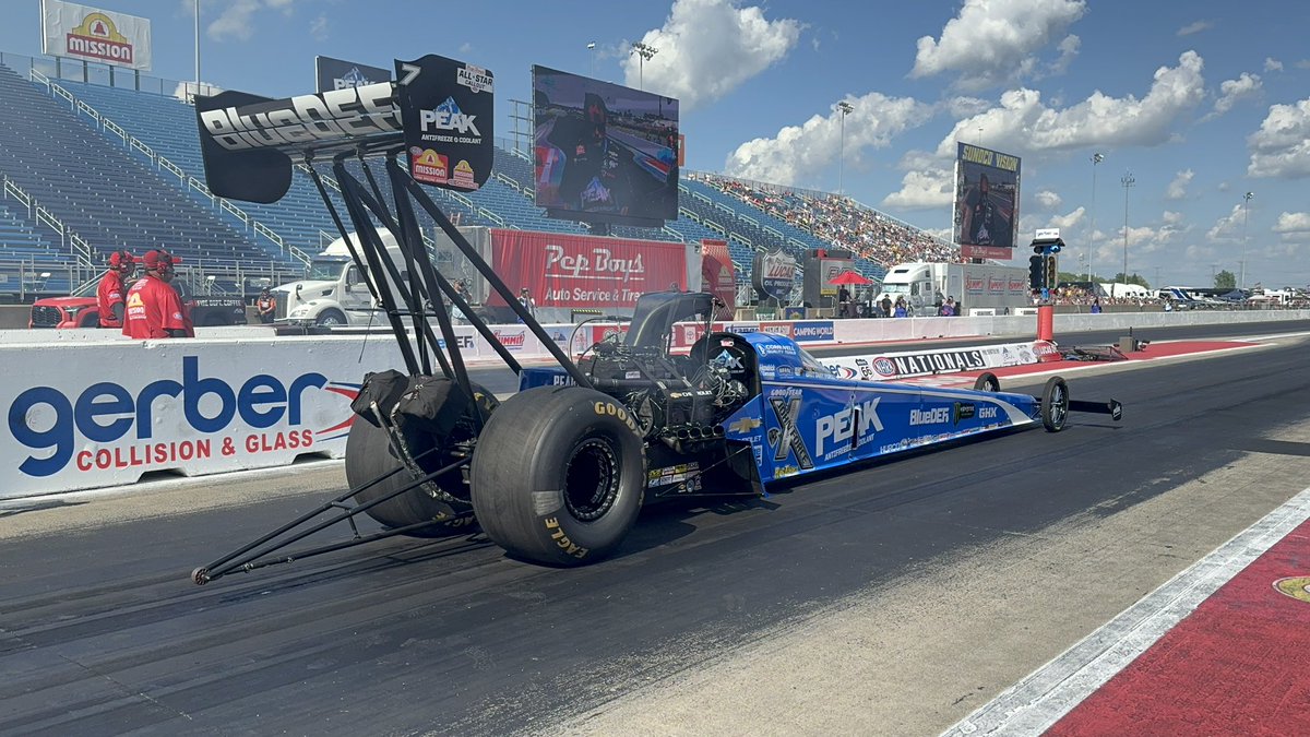 Q4 RESULTS: @BrittanyForce 4.106 at 264.65 mph @peakauto #Route66Nats