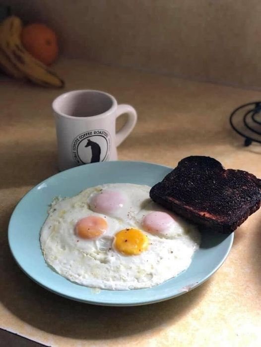 RCdeWinter's tweet image. 🦠K I N D N E S S🦠
One evening, my mother made dinner after a hard day’s work.

She put a plate of eggs and burnt toast in front of my father.

I immediately noticed, the burnt toast and I was waiting to see if he was going to complain about it, but my father started to eat…