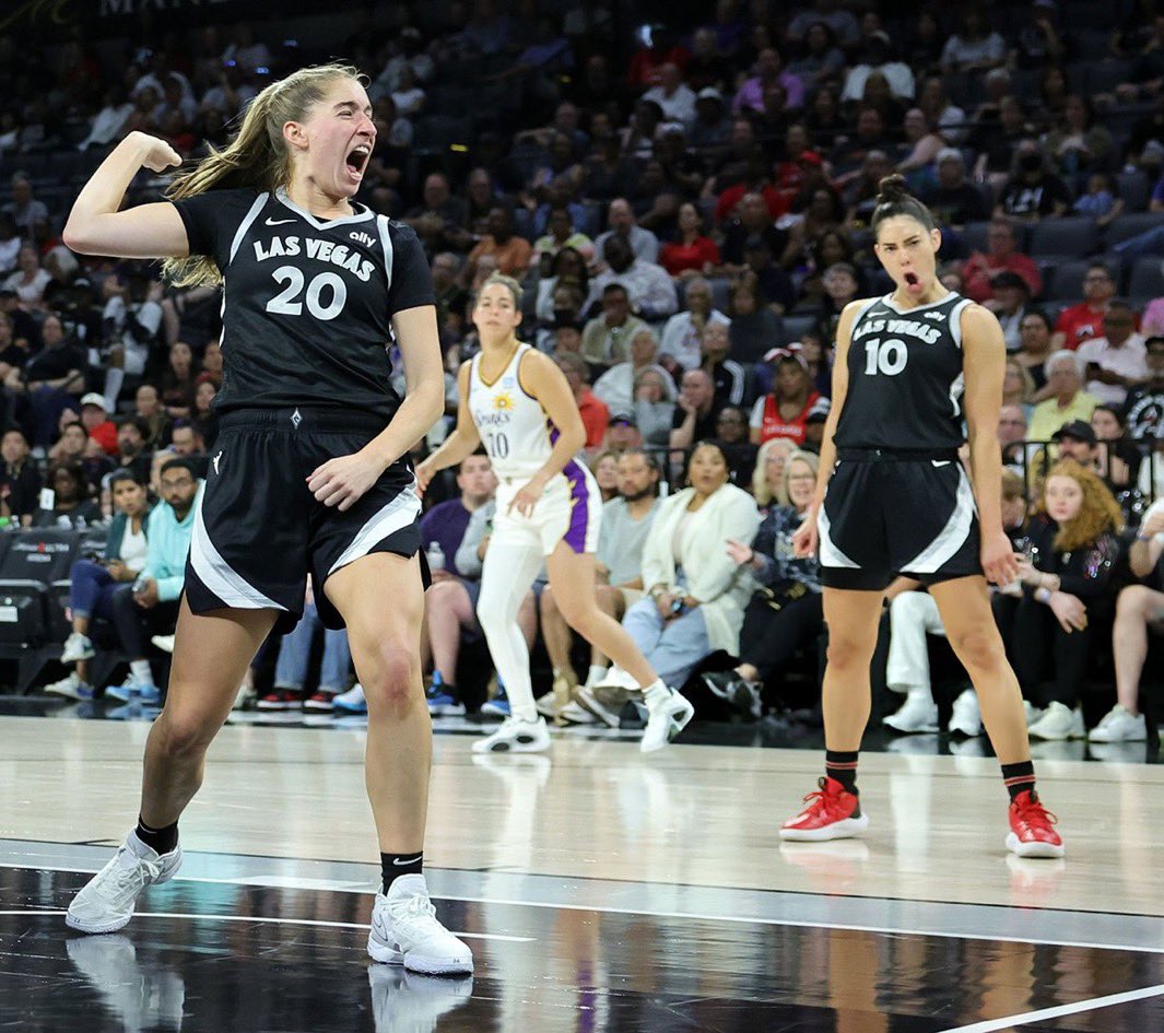 kelsey plum reaction to the kate martin block is my absolute favourite, this is my dwade and lebron picture