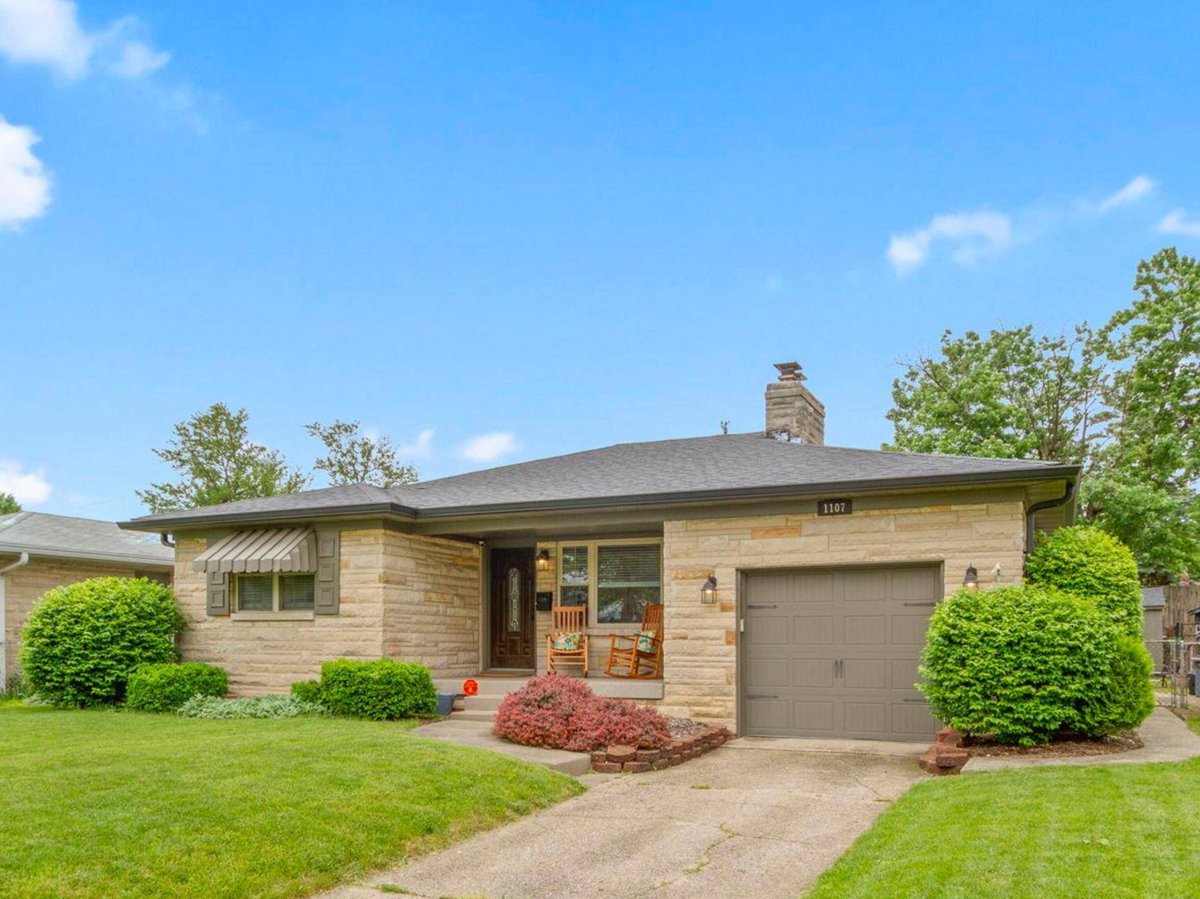 MikeSellsIndy's tweet image. New Listing Alert!  Looking for a fabulous home that is loaded with quality, tasteful updates &amp;amp; beautiful character? 😍🏡  Check out this gorgeous home we've listed for sale in the Community Heights neighborhood. 1107 N Lesley Ave.
Details: indybetterhomes.com/d8ra1rdn