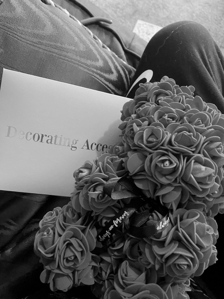 cmariiselaa tweet picture