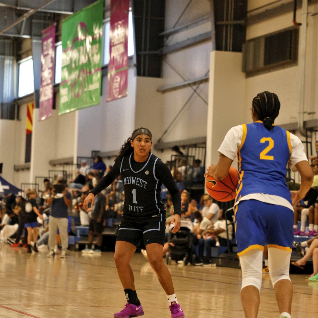 Shoutout to Arie Garcia-Evans!

In a game that often only celebrates scoring, players like Arie Garcia-Evans can fly under the radar. But Arie is exactly the player every team needs. Her heart, drive, high motor, and guts are the intangibles that made a difference today against