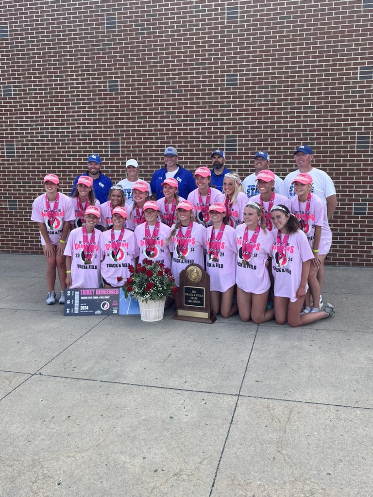 VanMeterDawgs's tweet photo. Back to back class 2A champions!!!!! https://t.co/BXZDaHzlOo