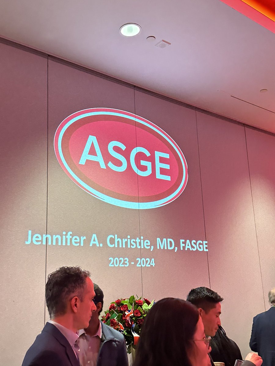 The <a href="/ASGEendoscopy/">ASGE GI Endoscopy</a> Presidents reception is LIT 🔥🔥🔥 like literally !

The future of #GIEndoscopy is 💡💡

#DDW2024 <a href="/DDWMeeting/">Digestive Disease Week</a>