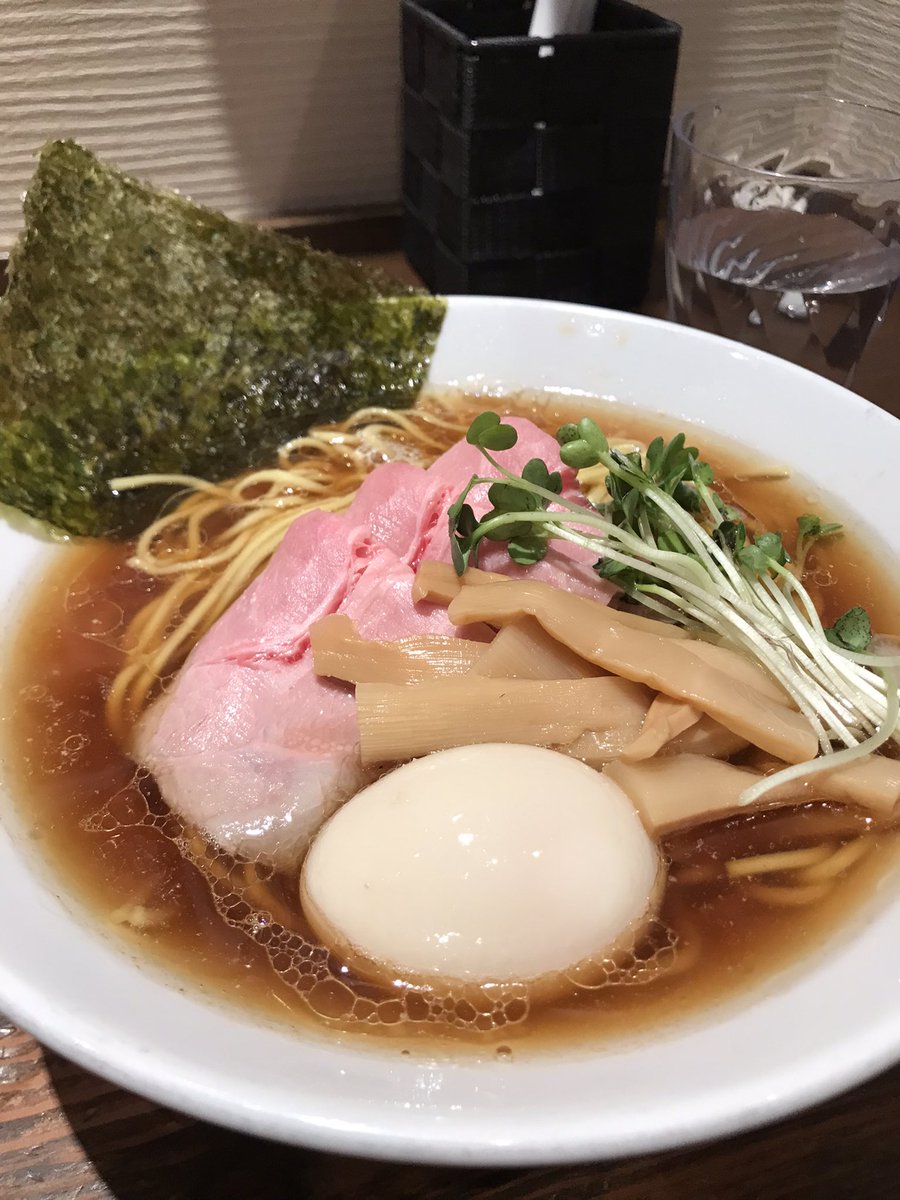 konichibu's tweet photo. 秩父たつみの水鷄中華そば味トッピング　車屋本店の焼き鳥達です😌 https://t.co/KlXmfkL0cX