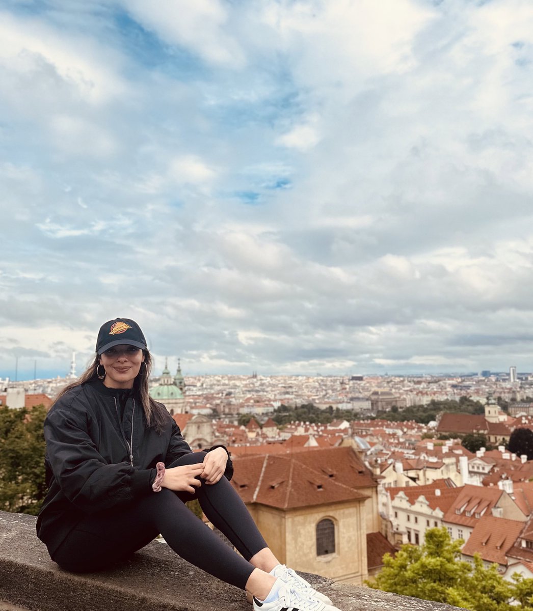 hardly home but always reppin 🤙🇨🇿 <a href="/Canucks/">Vancouver Canucks</a>